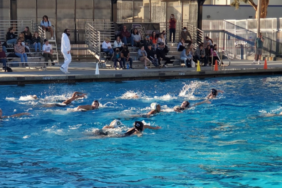 Girls Varsity Water Polo Crushes Upland High School in Recent Game