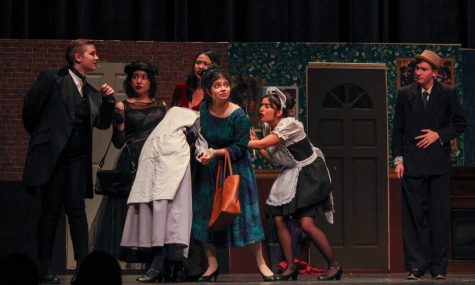 The Dagger cast performs Clue RCHS students, friends, and families. 