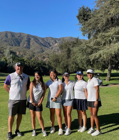 The RCHS girls golf team at their first ever game 