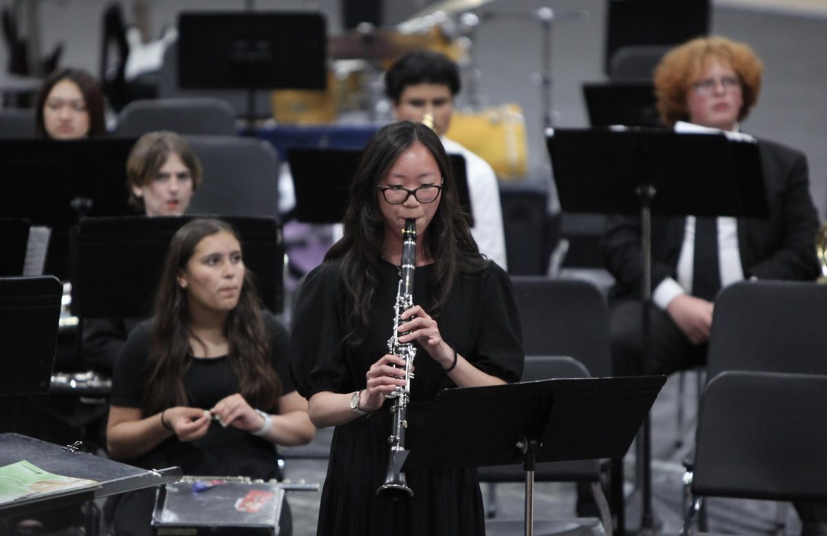 Senior Jasmine Wang plays clarinet.