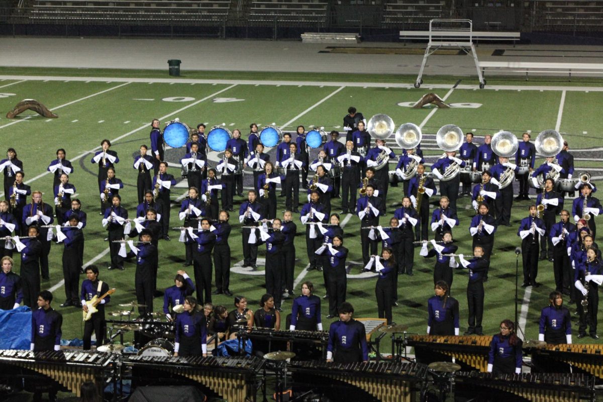 All of band performs part of movement 3 for the finale. 